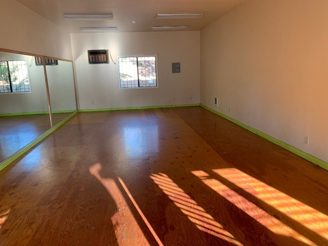 Grizzly Plaza Office Space Available